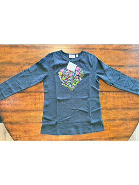 Quacker Factory Queen of Hearts Floral Embroidered Waffle Top Black Small